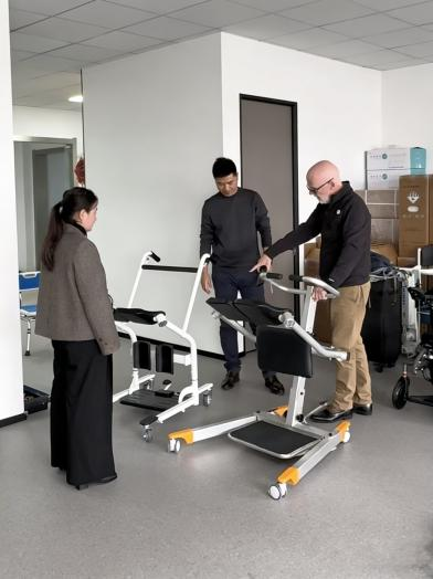 Australian Client Revisits & Confirms Repeat Order On-Site，Backing HEINSY's Capabilities