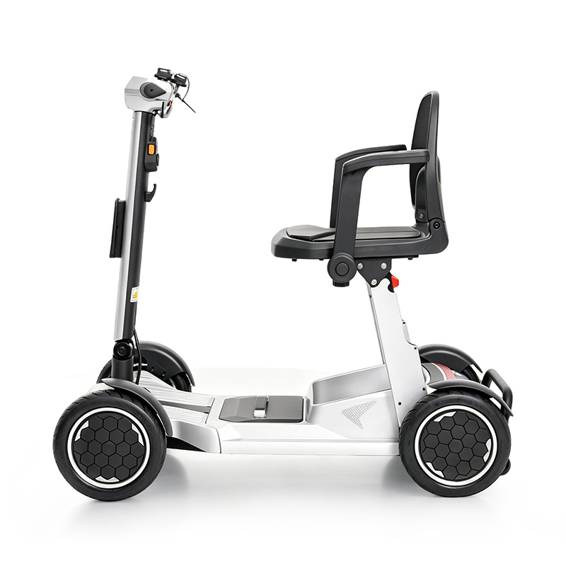 YL-996 Travel Scooter with Pneumatic Tires